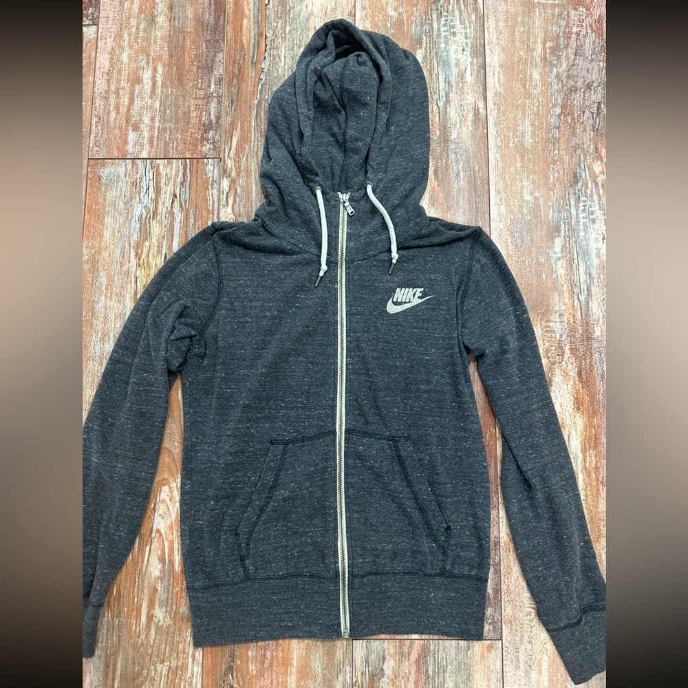 Women’s Nike Zip-up Jacket
